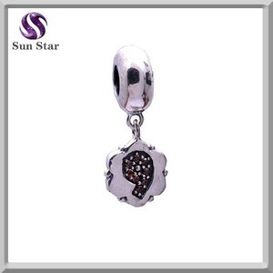 Wholesale forma <span class=keywords><strong>de</strong></span> <span class=keywords><strong>la</strong></span> flor <span class=keywords><strong>de</strong></span> plata número 9 encanto con buena calidad cúbicos circón - Product Image 1