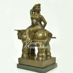 Estatua de Botero de bronce de toro para <span class=keywords><strong>mujer</strong></span>, decoración del hogar - Product Image 3