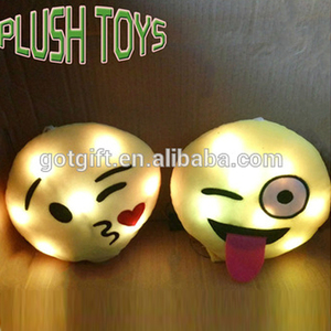 Yumuşak <span class=keywords><strong>Emoji</strong></span> İfade Pretty Yuvarlak Yastık LED Yastık Dolması Peluş Oyuncak - Product Image 1