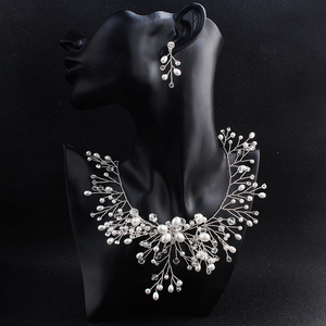 Conjunto de Collar y Aretes de Perlas de Marfil Hechos a Mano con Pedrería, Joyería de Collar y Aretes de Novia para Bodas - Product Image 3