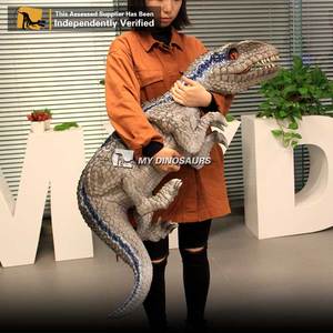 Marioneta de Dinosaurio Velociraptor Bebé Realista MY DINO, Azul - Product Image 3