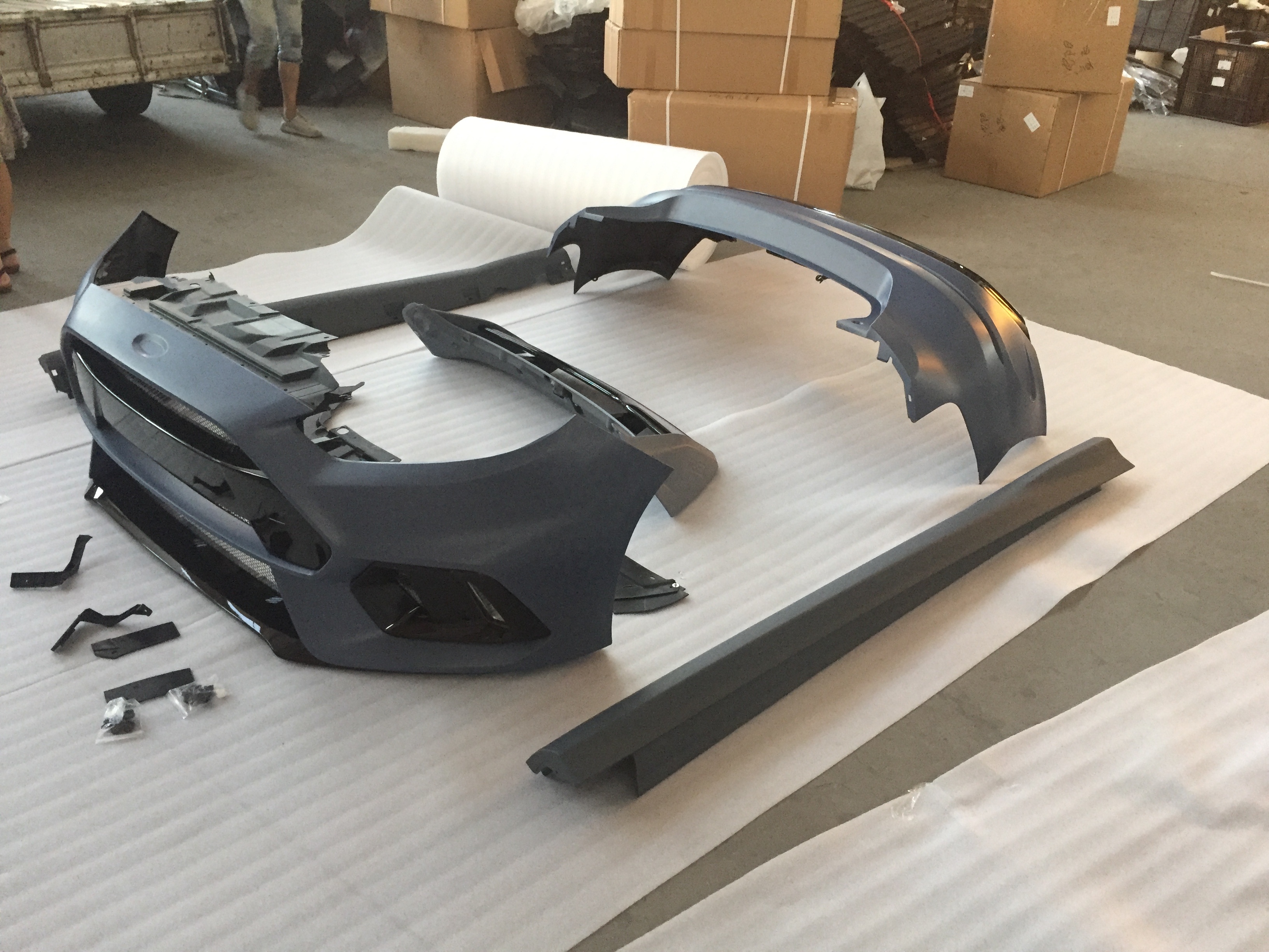 body kit ford focus rs