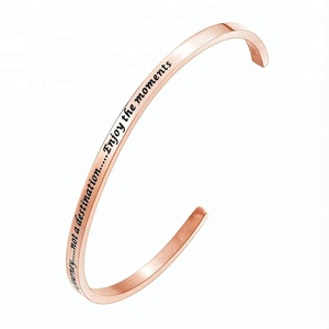Brazalete de acero inoxidable liso de 4mm, pulsera inspiradora con mensaje grabado personalizado - Product Image 2