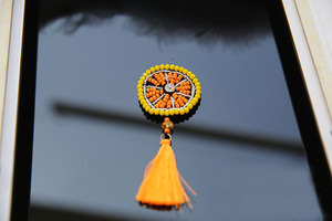 Miếng Vá Đính Cườm Thủ Công Làm Bằng Vải Nóng Với Viền Tua Rua - Product Image 5