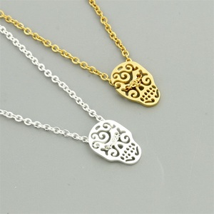 Duoying สร้อยคอจี้กะโหลกลายสักสไตล์เม็กซิกันโซ่ทอง18K - Product Image 5