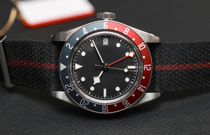 <span class=keywords><strong>Orologio</strong></span> <span class=keywords><strong>Classico</strong></span> con Vetro Zaffiro e Cinturino in Acciaio, Personalizza il Tuo Design, Lunetta in Alluminio, Orologi GMT da <span class=keywords><strong>Uomo</strong></span> 2018 - Product Image 3