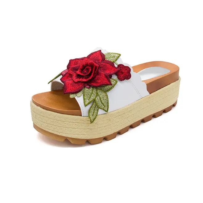 hot sale factory wholesale Fashion casual ladies rubber cheap leather women beach flowers embroidery platform shoes slippers