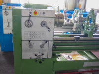 Torno Manual de Metales 220v CD6260C con Deslizamiento Transversal de Alta Calidad