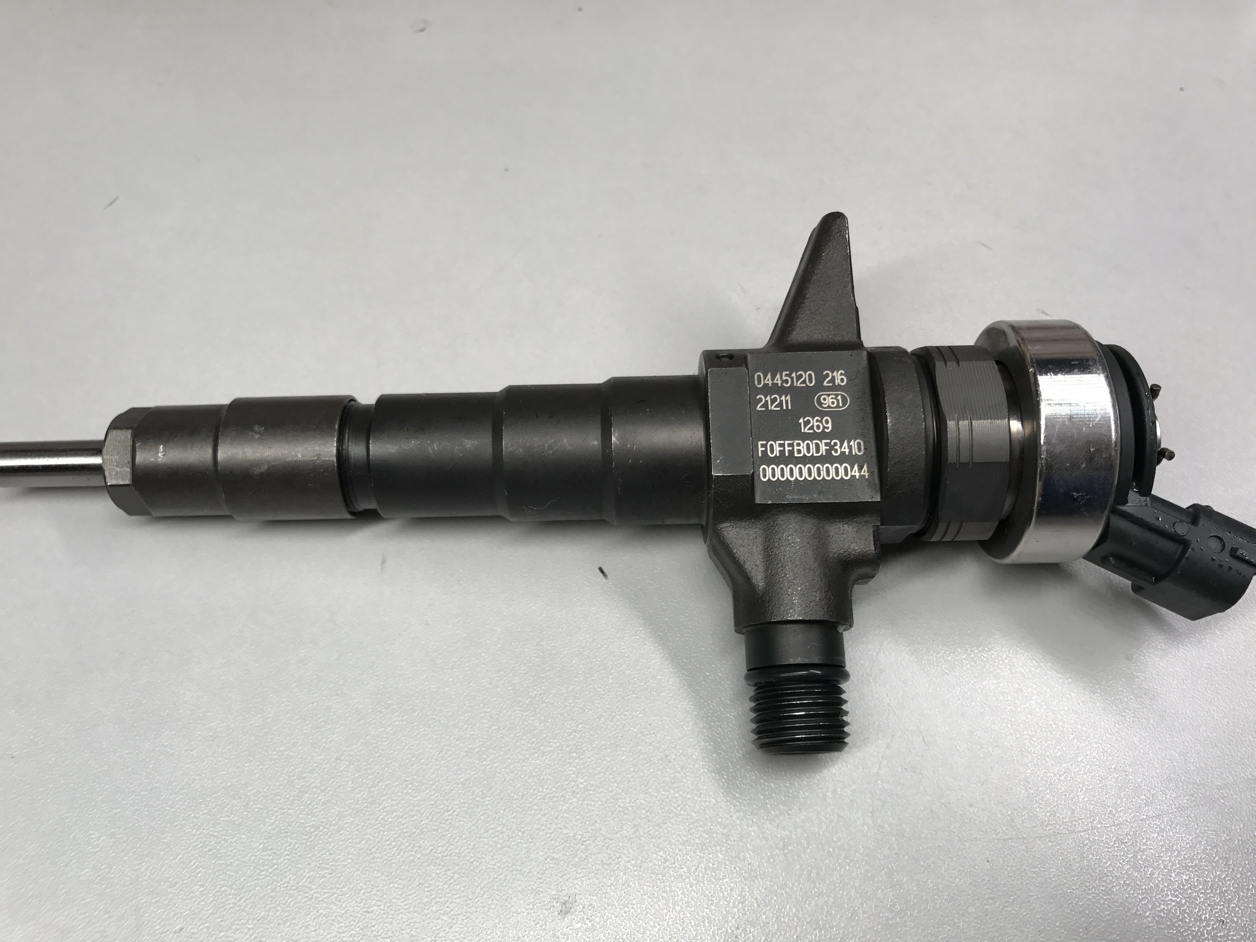 Common Rail Injector  0445120216