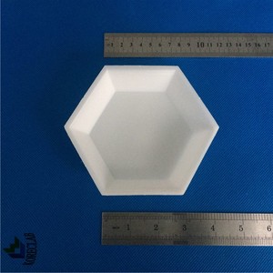 Platos y barcos de pesaje hexagonales de plástico de laboratorio - Product Image 6