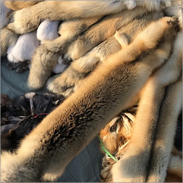 Alicefur Kualitas Tinggi Mewah Fox Kulit Nyata Alami Asli Pulau Emas Bulu Rubah Pelt untuk Dijual