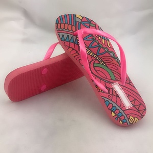 Nuovo disegno a buon mercato prezzo di vendita promozione stampa floreale rosso pe sottopiede pvc cinghie <span class=keywords><strong>infradito</strong></span> per le ragazze - Product Image 4