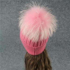 Invierno de punto sombrero con <span class=keywords><strong>peludas</strong></span> bolas de pelo de lana sensación mujeres Floppy Pom Beanie sombreros - Product Image 1