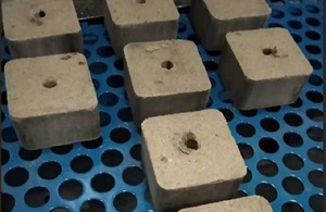 Máquina Hidráulica Automática para Formação de Blocos de Isca para Peixes à Venda - Product Image 4