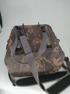 Sac isotherme en néoprène personnalisé de sac à dos isotherme de promo médicale imprimée de dessin animé bleu avec le matériel de TPU et de polyester - Product Image 5