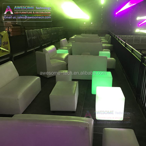 Meubles <span class=keywords><strong>de</strong></span> <span class=keywords><strong>bar</strong></span> extérieur imperméables, <span class=keywords><strong>chaise</strong></span> en forme <span class=keywords><strong>de</strong></span> cube lumineux LED 3D en plastique changeant <span class=keywords><strong>de</strong></span> couleur RGB pour <span class=keywords><strong>bar</strong></span> à domicile, hôtel - Product Image 4