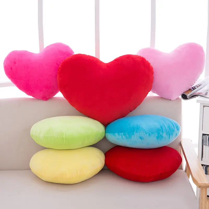 Cheaper Price Gift Plush Valentine Heart Cushion Factory Supply Wholesale Cartoon Heart Toy Stuffed Soft Heart pillow