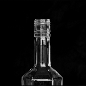 Bouteille en verre hexagonale de 500 ml pour <span class=keywords><strong>whisky</strong></span> et spiritueux, forme hexagonale en relief, avec base lourde - Product Image 6