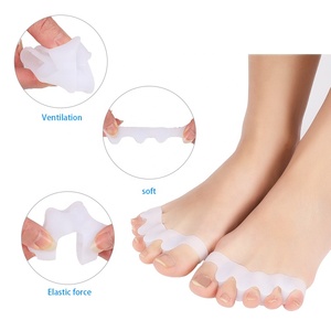 Corrector de Juanetes con Soporte de Arco Aislado de Silicona Negra y Diseño de Cinco Orificios, Separador de Dedos para Hombres/Mujeres, Restaura la Forma Original del Dedo - Product Image 5
