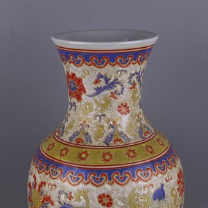 La Dinastía Qing jingdezhen famille rose elegante pescado patrón florero <span class=keywords><strong>de</strong></span> cerámica con qianlong mark - Product Image 4