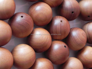 Perles de bois de santal sculptées indiennes Perles de bois en vrac - Product Image 2