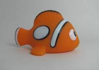 Petits jouets en plastique en forme de poisson-clown