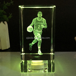 Figurine en cristal K9 Cube, star du basket-ball <span class=keywords><strong>NBA</strong></span> <span class=keywords><strong>Stephen</strong></span> <span class=keywords><strong>Curry</strong></span>, modèle en cristal, ornements, cadeau pour les fans, artisanat gravé au laser 3D - Product Image 2