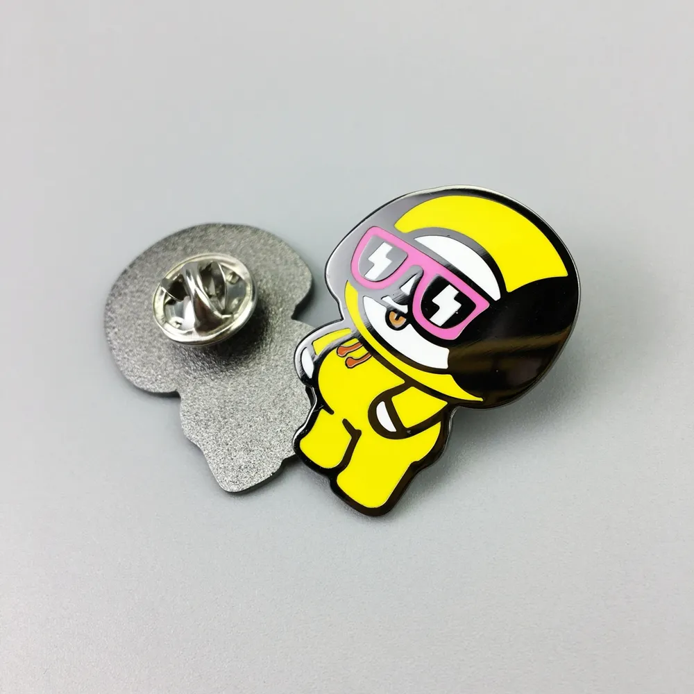 Не минимальный Дешевый пользовательский металлический мягкий жесткий эмаль pin на заказ
