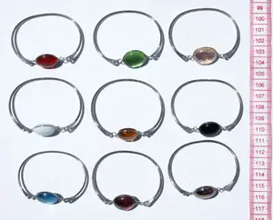 金属手镯袖口手镯圆形Murano玻璃微珠，手工制作的珠宝
