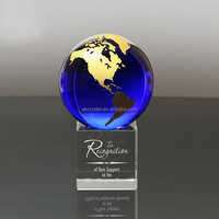 Trophée de récompense gravé et poli, durable, en verre cristal transparent avec design globe terrestre – Offre Spéciale