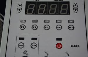 Massaggiatore facciale microcorrente multifunzionale della macchina di lifting facciale con la macchina magica di terapia di microcorrente di ringiovanimento della pelle del guanto - Product Image 6