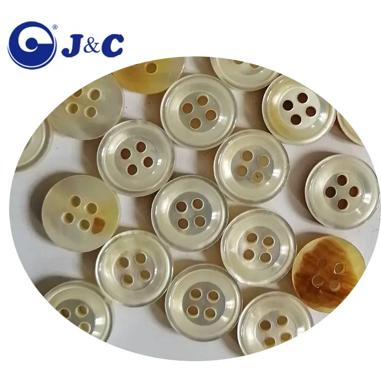 4 holes white mother of pearl shell buttons