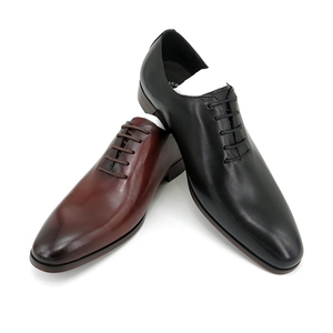 <span class=keywords><strong>Scarpe</strong></span> <span class=keywords><strong>Eleganti</strong></span> da <span class=keywords><strong>Uomo</strong></span> in Vera Pelle di Vacchetta, Comode e Formali, Fornite da OEM, Ideali per l'Inverno - Product Image 1