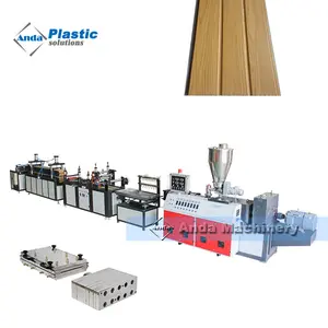 Máquina de fabricación de paneles de pared de techo de pvc completa/línea de producción con línea de laminación en línea