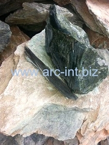 พลอยแร่หยาบหยกสีเขียวเนไฟรต์ - Product Image 3