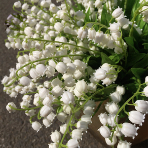 Prix de gros, fleurs décoratives très vendues, bouquet de mariée, fleurs artificielles au toucher réel, muguet pour mariage - Product Image 6