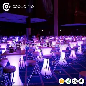 Coolqing CE ROHS FCC goedgekeurd outdoor oplaadbare bruiloft tafel en stoelen met 16 kleur veranderende
