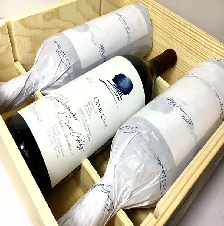 Оберточная бумага для бутылок красного вина