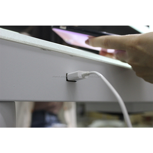 Bar de manucure design moderne <span class=keywords><strong>table</strong></span> à ongles <span class=keywords><strong>table</strong></span> de manucure en métal <span class=keywords><strong>table</strong></span> à <span class=keywords><strong>vernis</strong></span> à ongles - Product Image 4