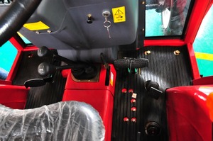 40HP กับสี่ล้อไดรฟ์<span class=keywords><strong>รถ</strong></span>แทรกเตอร์การเกษตรขนาดเล็ก - Product Image 4