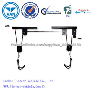 montage au plafond Bike Lift-vélos d'attelage de 4 vélos rack pendaison vélo crochets ascenseur-plafond - Product Image 1