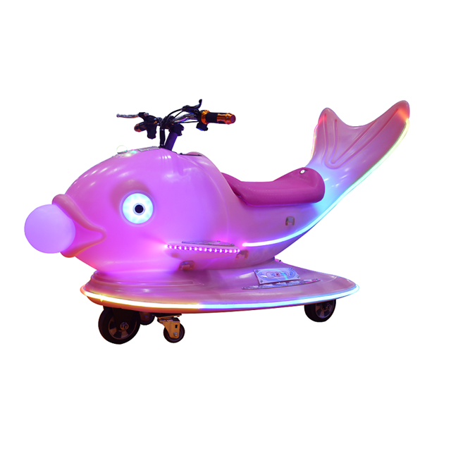 Мотоцикл в форме летающей рыбы, работающий на батарейках, с сияющим светом и музыкой