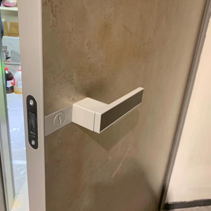 Tay Nắm Cửa Khóa Chốt Cửa Phong Cách Đơn Giản Hot Bán Dễ Dàng Khóa Cửa - Product Image 1