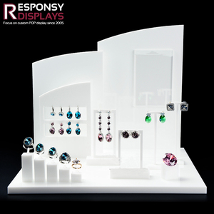 Giá Trưng Bày Trang Sức Chất Lượng Cao Bằng Acrylic Màu Trắng Đặt Làm Theo Yêu Cầu - Product Image 1