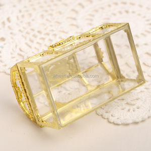 Fábrica de China Hermosa boda Favores Plástico Oro y plata Color Regalo Tesoro Caja de dulces