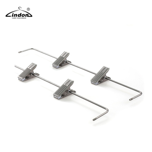 Clip de Metal negro antiguo y accesorios de alambre para perchas de ropa de madera - Product Image 2