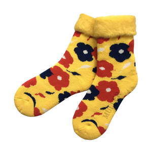 جوارب صفراء للنساء بالجملة-منزل عطلات أكريليك سميك - Product Image 1