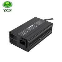 Chargeur de batterie portable pour scooter électrique CE Rohs haut de gamme 24v 5A / 36v 4A / 48v 3A / 60v 2A / 72v 1.8A à vendre