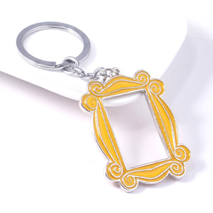 Llavero esmaltado con marco dorado, serie de TV <span class=keywords><strong>Friends</strong></span>, <span class=keywords><strong>Monica</strong></span>, puerta, gran oferta - Product Image 2
