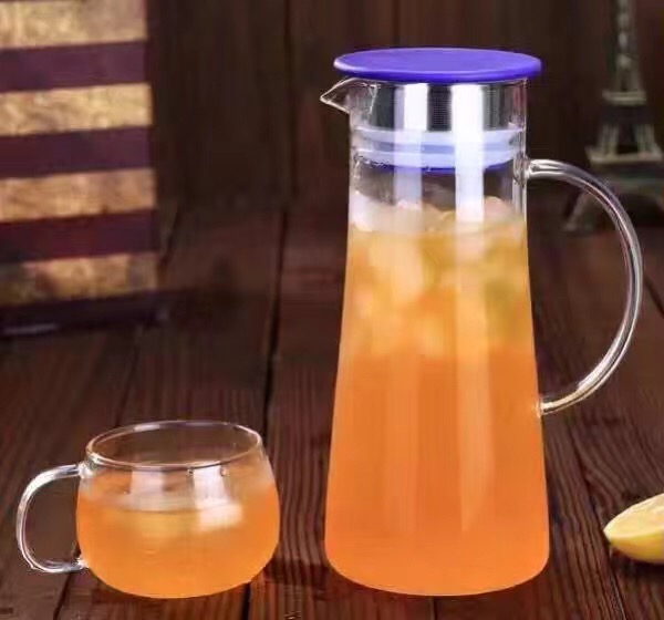 Haonai 60 Ounces Glass Water Pitcher with Lid, Hot/Cold Water Jug, Juice and Iced Tea Beverage Carafe